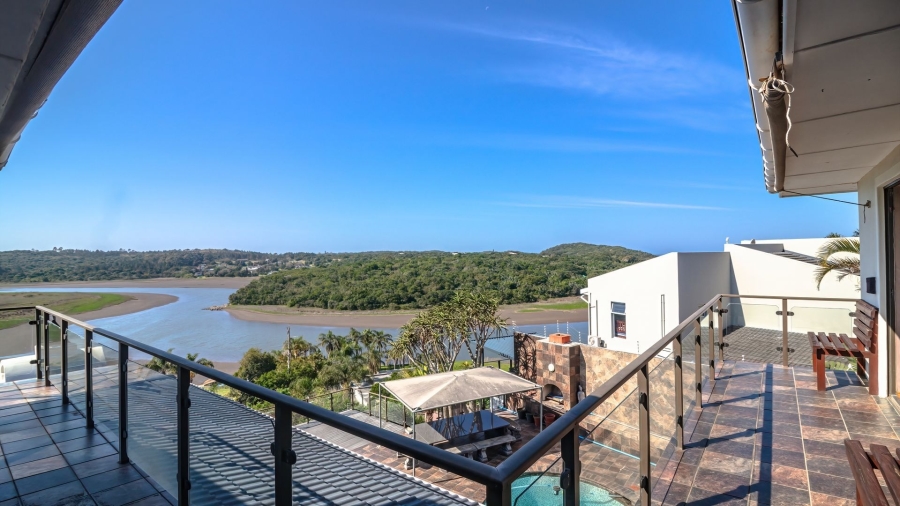4 Bedroom Property for Sale in Bonza Bay Eastern Cape